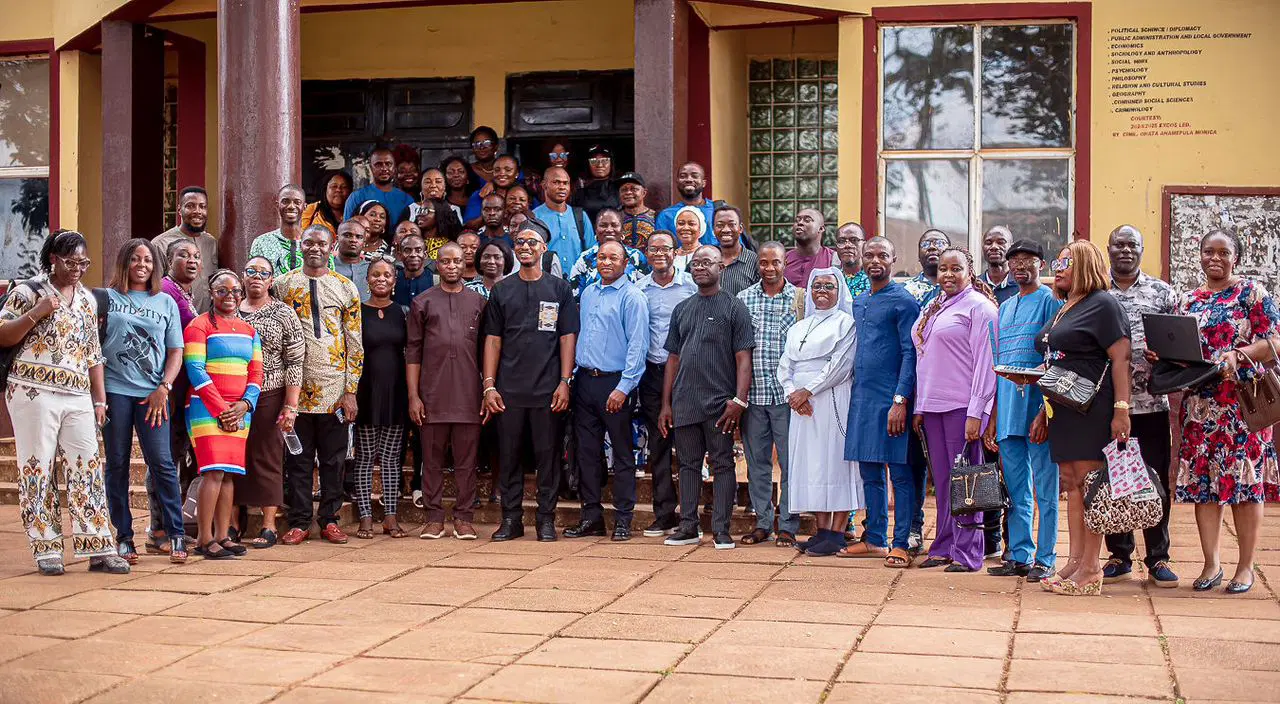Group photograph of participants and organisers at the UNN Faculty of Social Sciences AI workshop in Nsukka